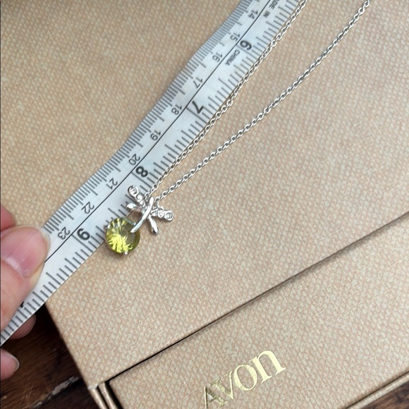 Avon Dragonfly Necklace Green Crystal Rhinestone Silver Tone Pendant 18" N23 - Picture 13 of 17